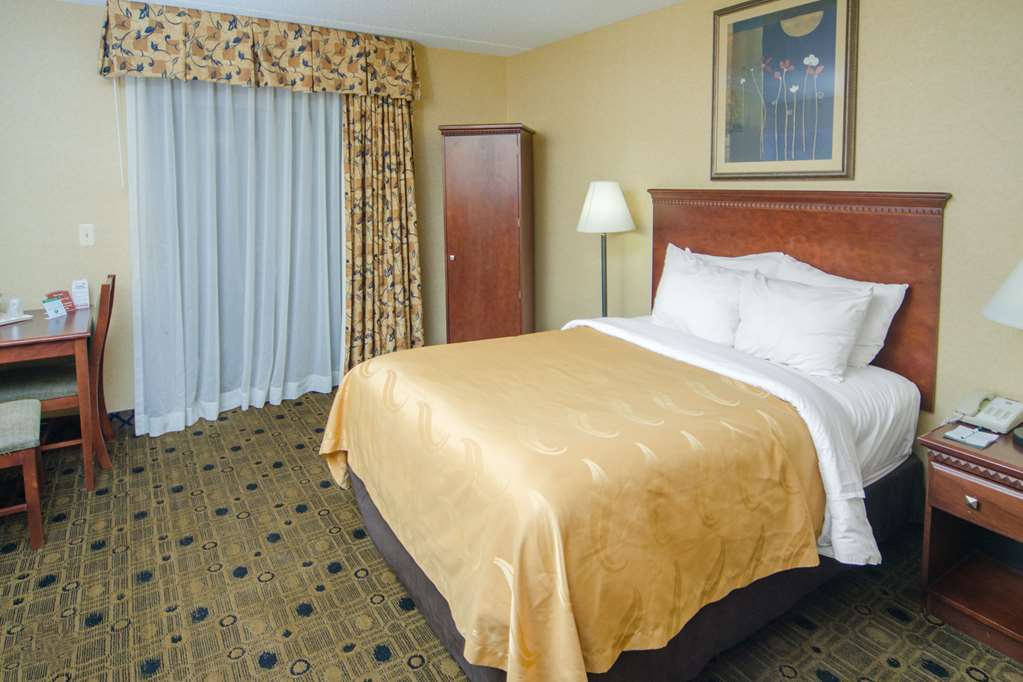 Quality Inn & Suites Coldwater Near I-69 Habitación foto